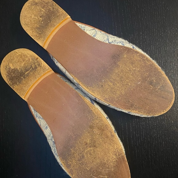 The Larkspur Collection - Picture 4 of 4